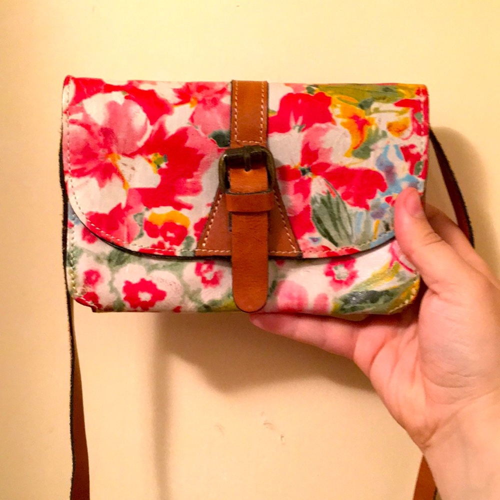 Patricia Nash floral crossbody purse